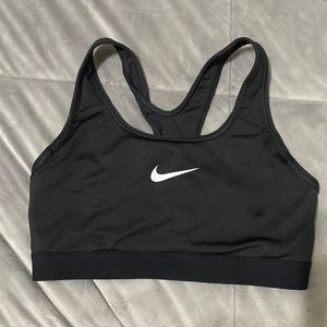 Nike sports bra like new condition size sm
